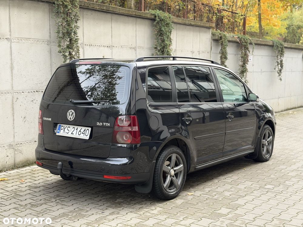 Volkswagen Touran 2008 photo 3