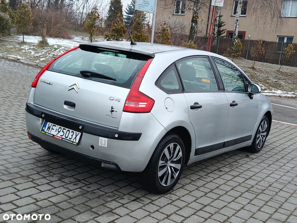Citroën C4 1.4 16V Impress - 11