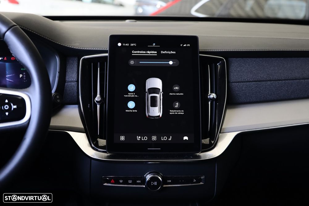 Volvo XC 90 T8 AWD Core - 28