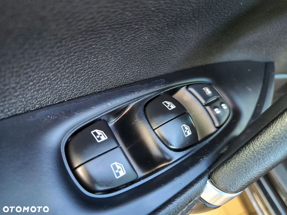 Nissan Qashqai 1.3 DIG-T DCT TEKNA - 31