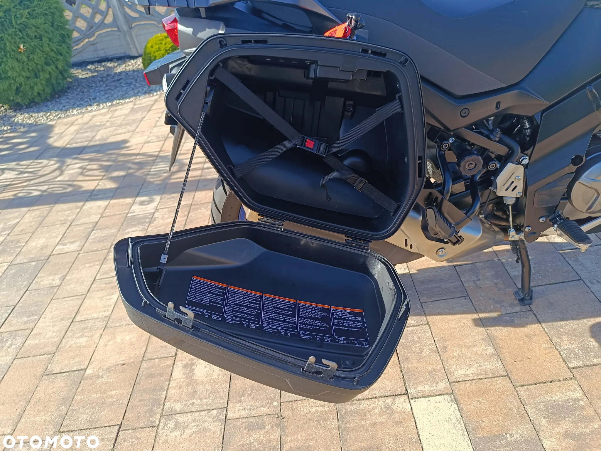 Suzuki V-STROM - 26