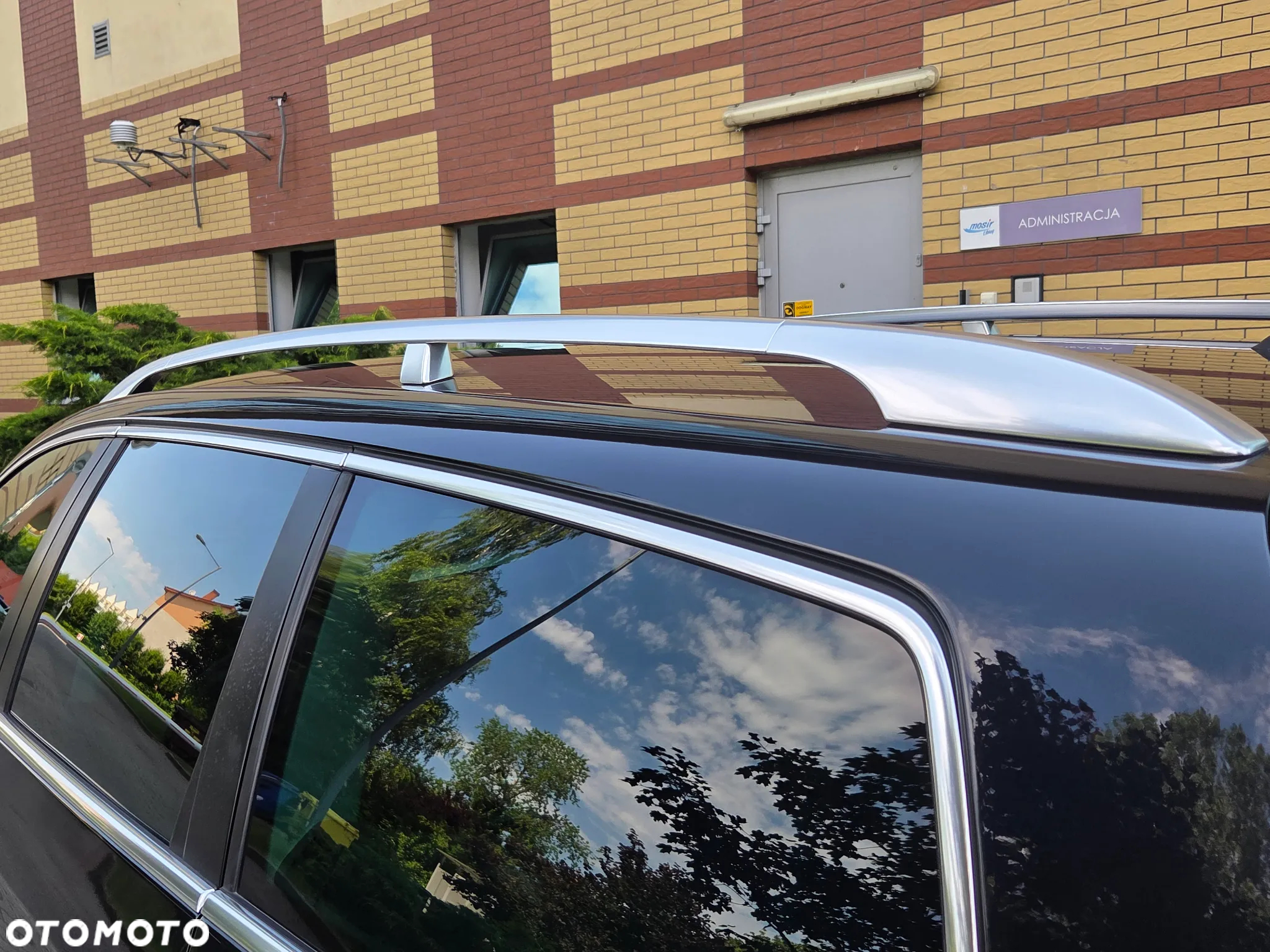 Volkswagen Passat 2.0 TDI Highline - 17