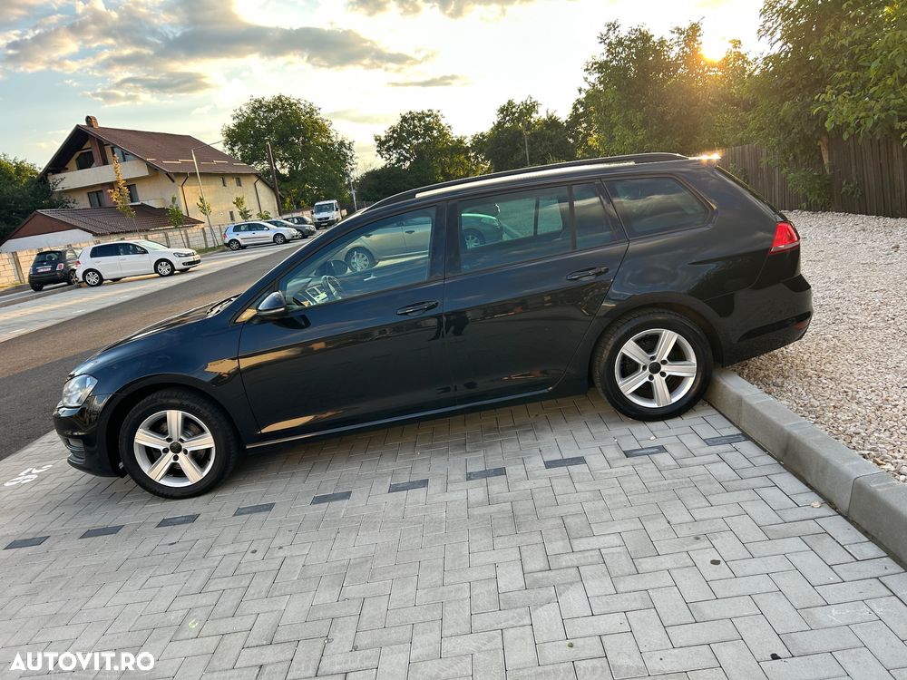 Volkswagen Golf 1.6 TDI BlueMotion Technology DPF Comfortline - 4