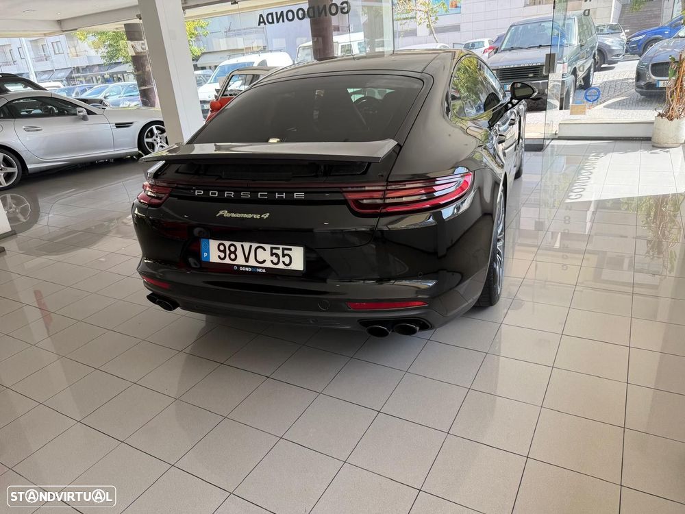 Porsche Panamera 4 E-Hybrid - 25