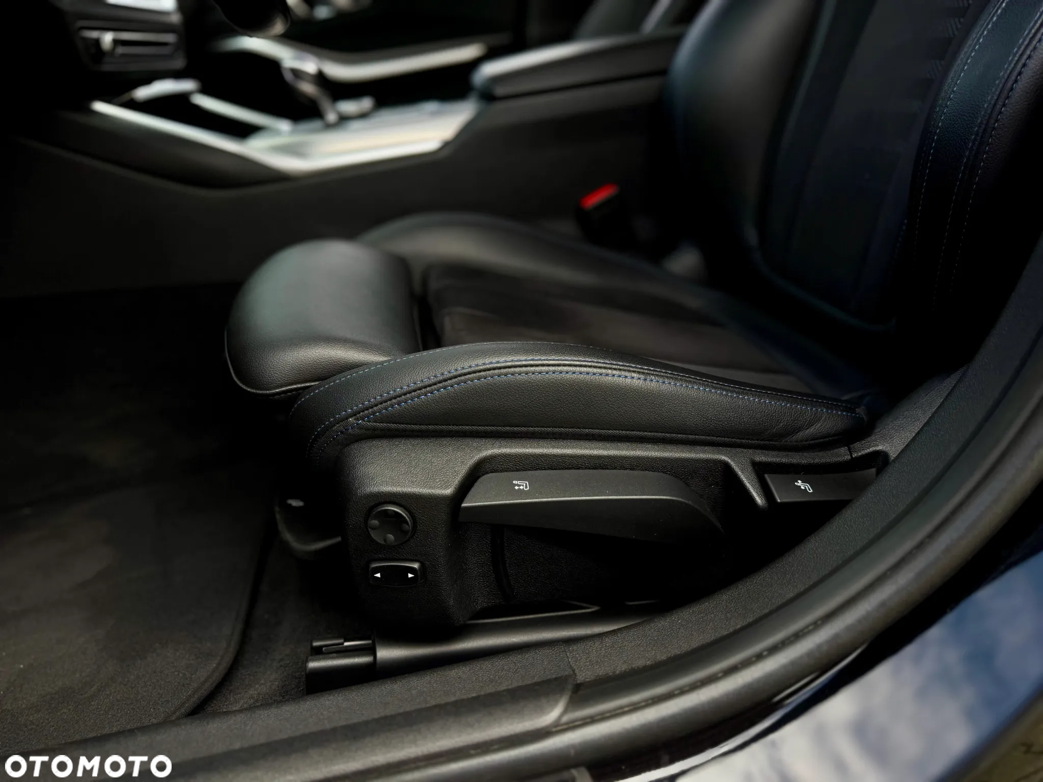 BMW Seria 3 320d xDrive M Sport sport - 6