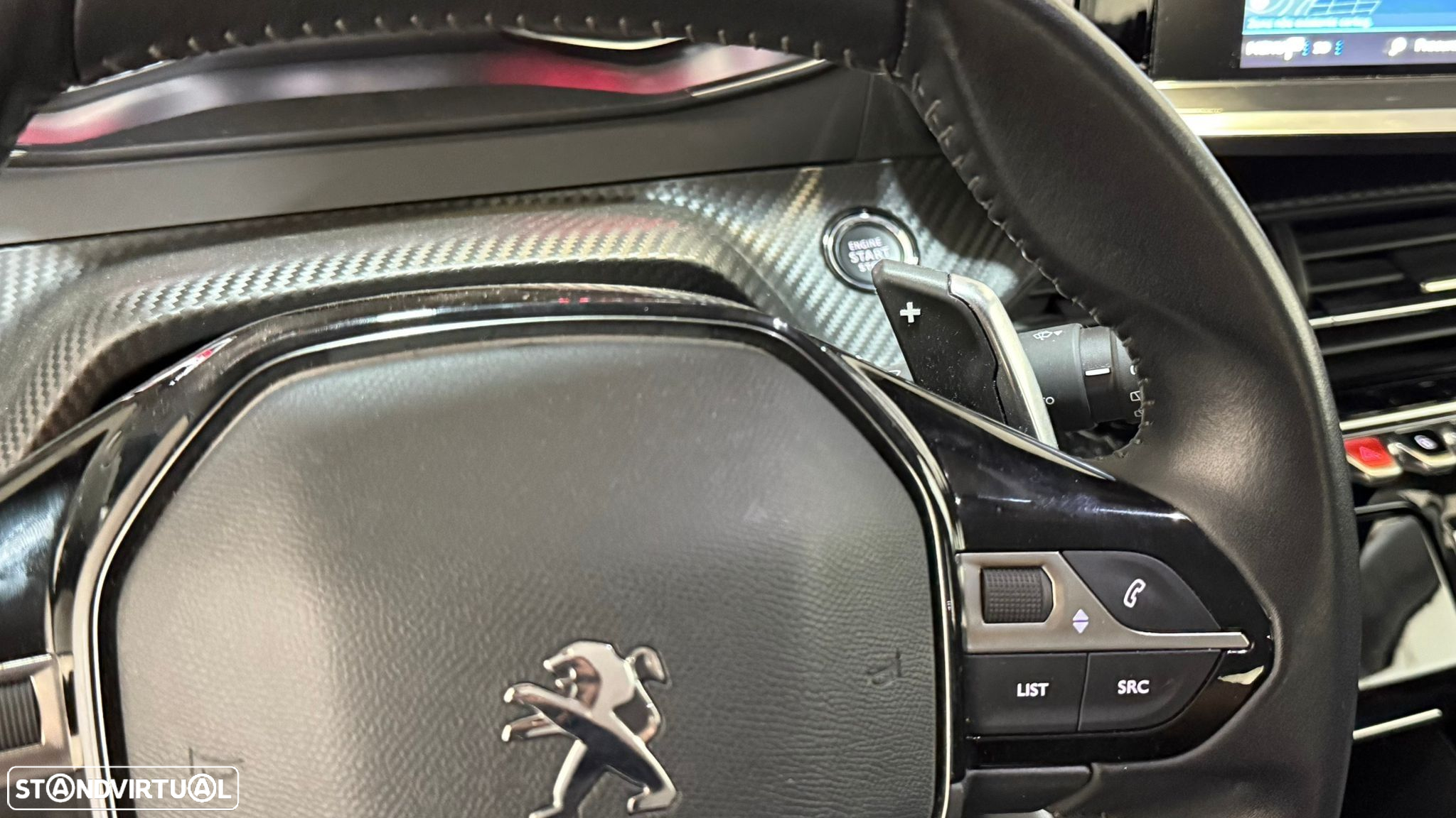 Peugeot 2008 1.2 PureTech Allure EAT8 - 23