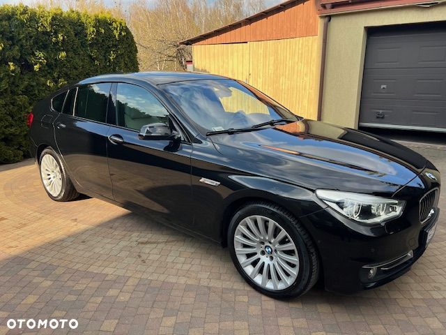 BMW Seria 5 530d xDrive - 27