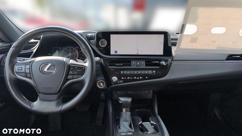 Lexus ES 300h Business Edition - 13
