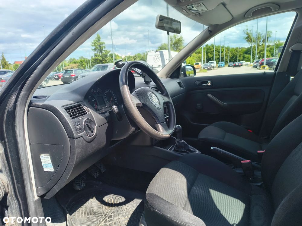 Volkswagen Bora 1.6 Basis - 7