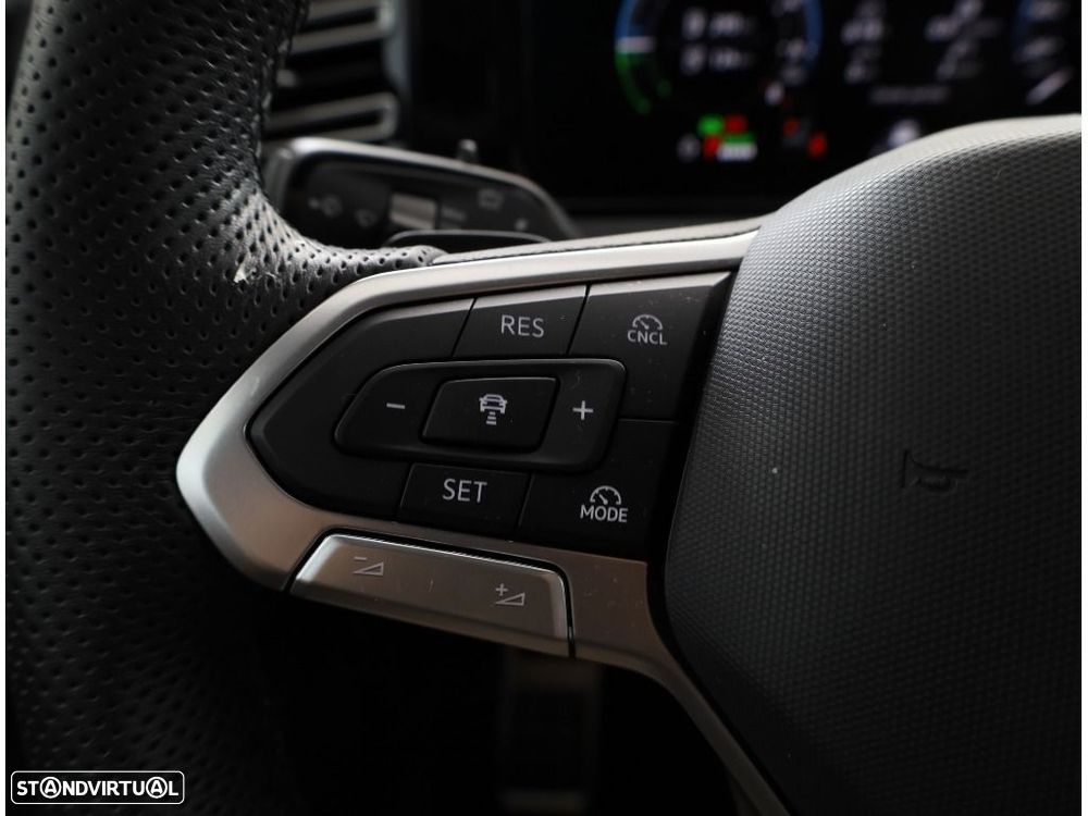 VW Tiguan 1.5 TSI eHybrid R-Line DSG - 19