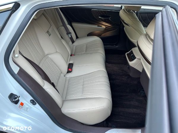 Lexus LS 500 Omotenashi AWD - 16