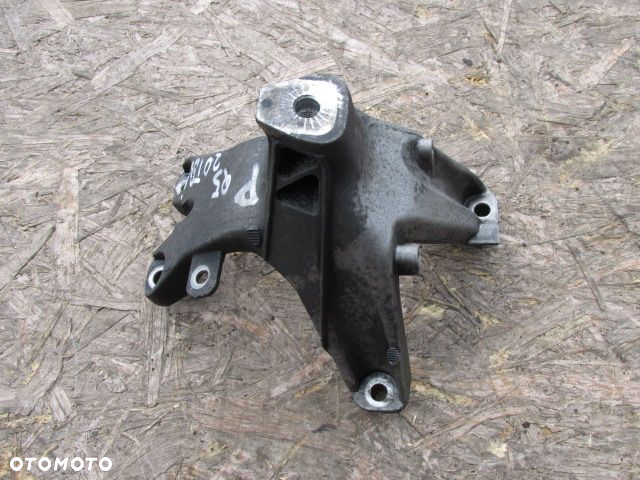 Audi Q5 I 8R 2.0 tdi 8K0199308A Łapa wspornik silnika prawa - 3