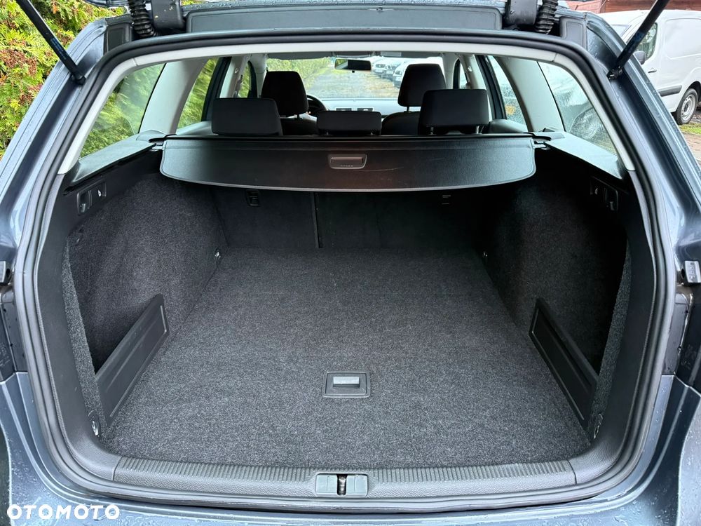Volkswagen Passat Variant 1.6 TDI BlueMotion - 8