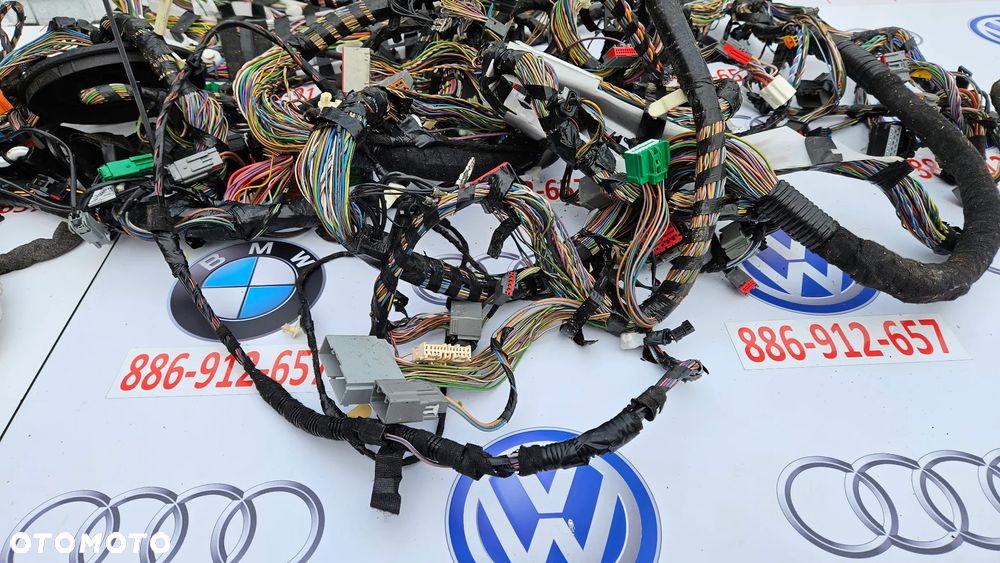 Jaguar XJ 351 Instalacja prawa komory bagażnika Wiązka tył prawy Przewody kompresora zawieszenia Modułów BSI DW93-14A005-BBC - 18