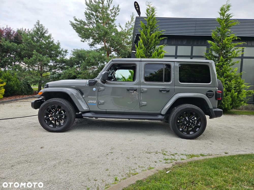 Jeep Wrangler - 1