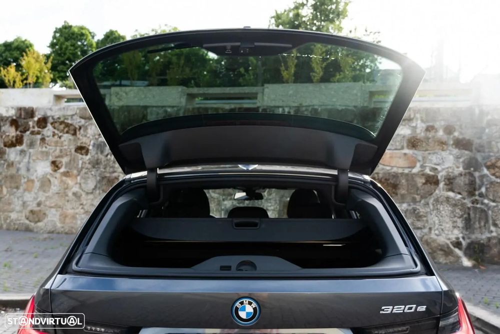 BMW 320 - 59