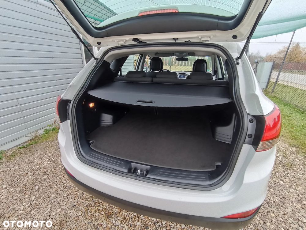 Hyundai ix35 blue 1.6 2WD Finale Silver - 17