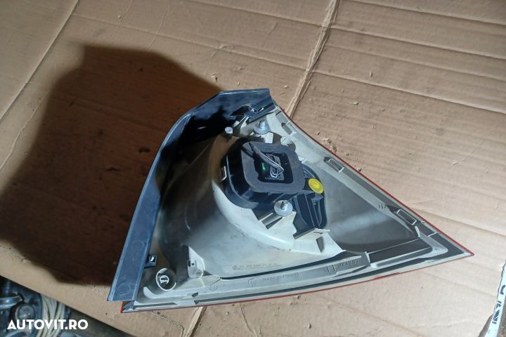 Lampa stop stanga pe aripa Volkswagen VW Golf 5 [2003 - 2009] Plus mi - 1