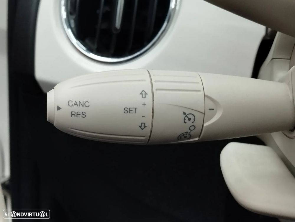 Fiat 500C 1.0 Hybrid Lounge - 28