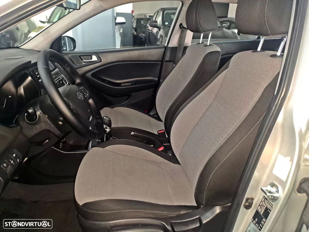 Hyundai i20 1.2 Comfort - 8