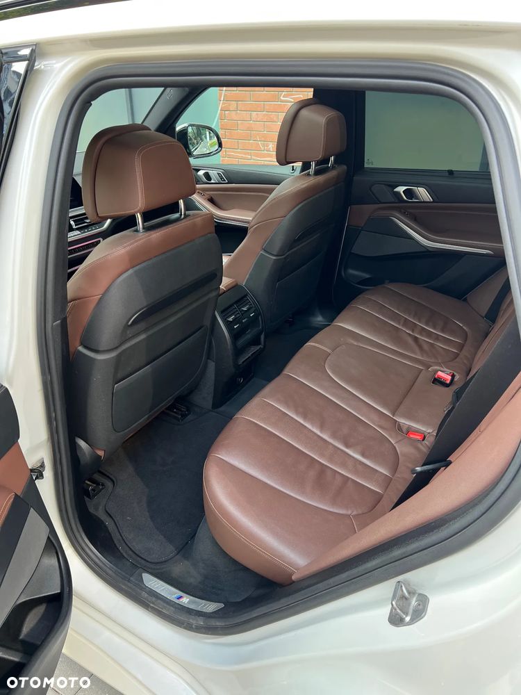BMW X5 xDrive40i - 16