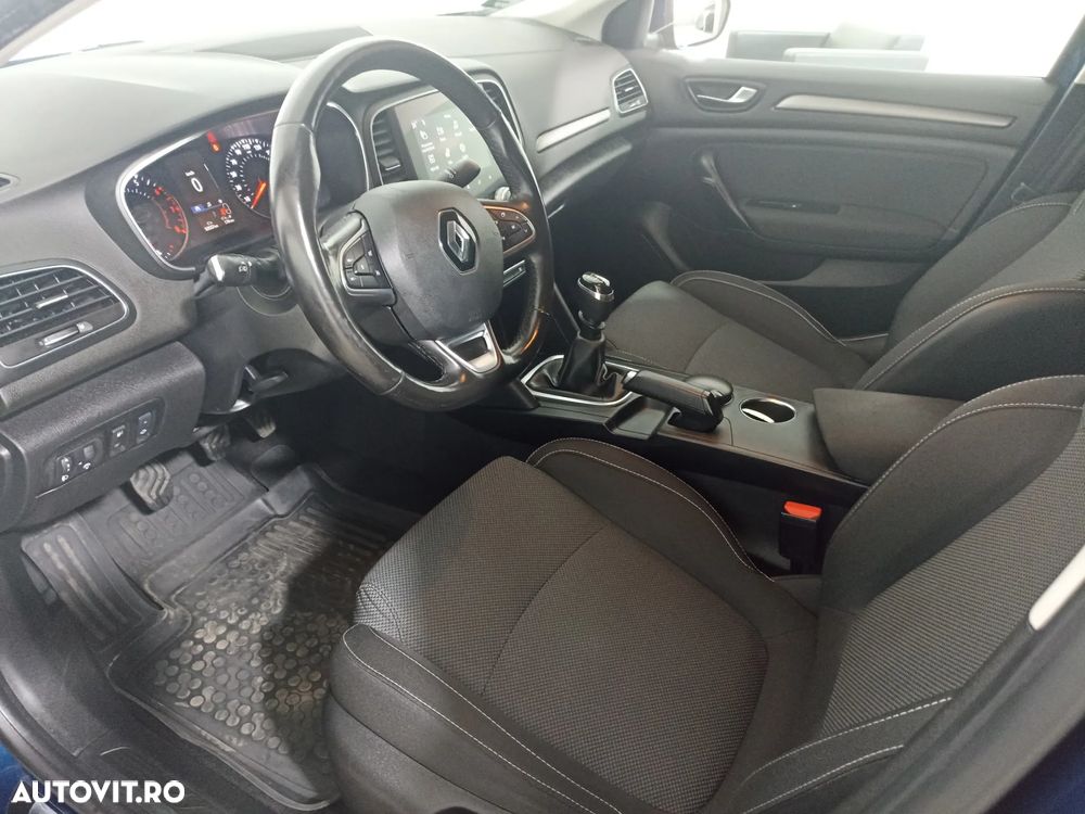 Renault Megane TCe 140 GPF Zen - 10