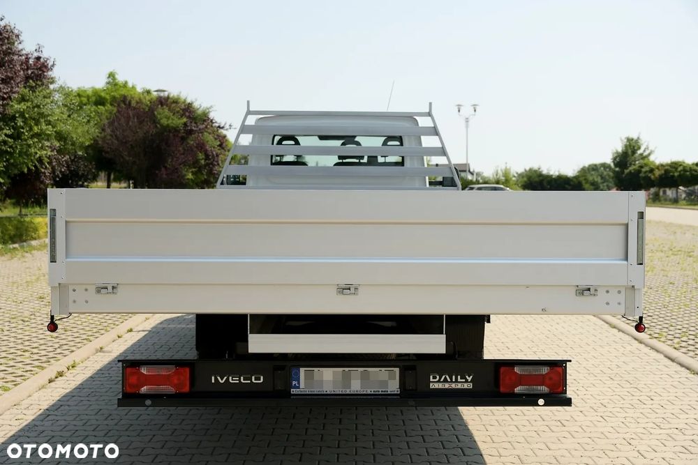 Iveco DMC 3500 kg/ DAILY/ 15 EP SKRZYNIA 615x245 cm/ NA PODUSZKACH/ KOŁA BLIŻNIACZE/3.0 HPi 150 KM/SALON POLSKA/PIERWSZY WŁAŚCIICIEL/ - 6