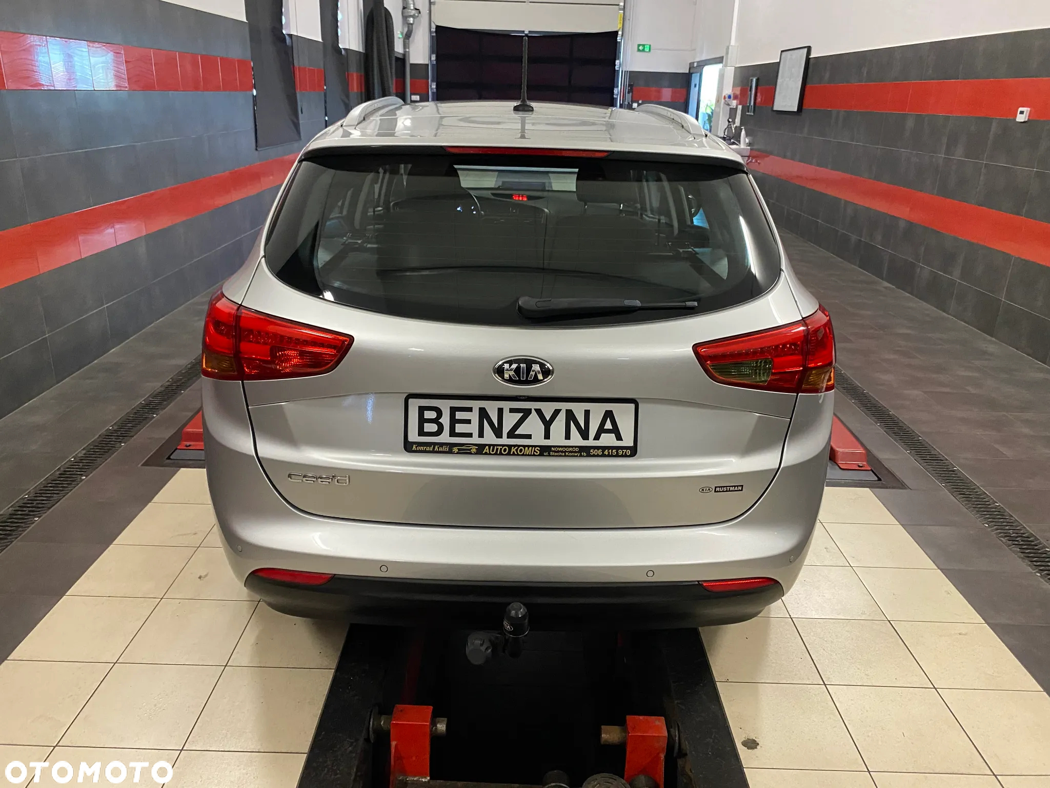 Kia Ceed Cee'd 1.6 GDI L Business Line - 12