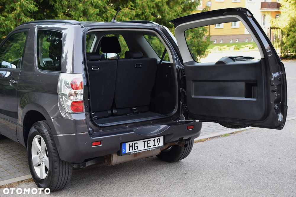Suzuki Grand Vitara 1.6 Club - 26