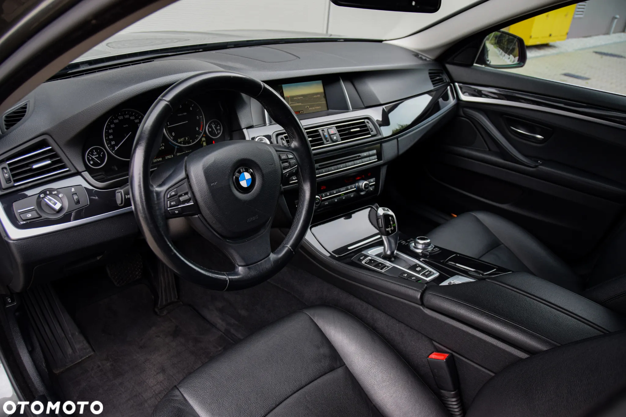 BMW Seria 5 520d xDrive - 3