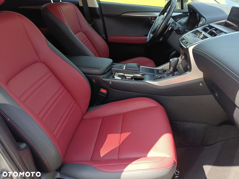 Lexus NX 300h F Impression AWD - 11