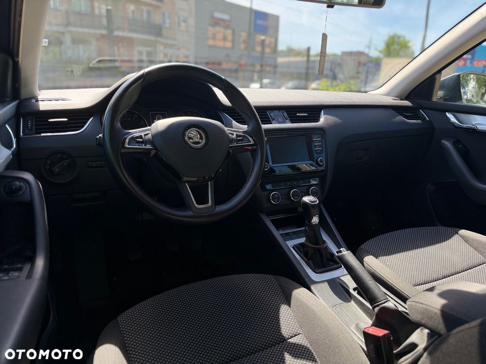 Skoda Octavia 1.8 TSI Ambition - 13
