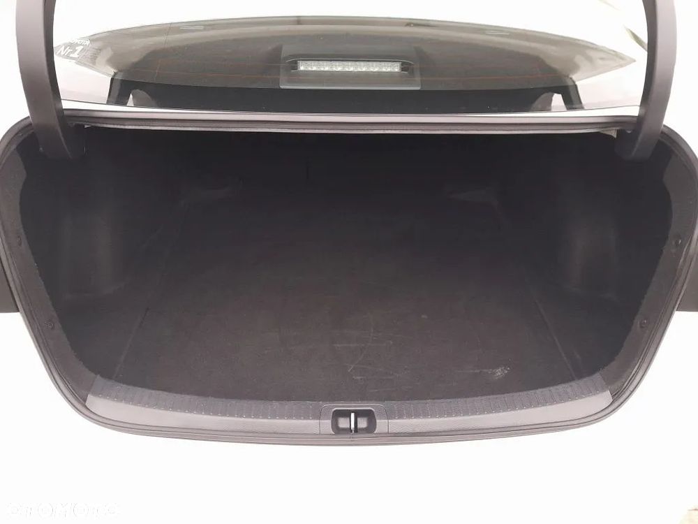 Toyota Corolla 1.8 Hybrid Active - 22