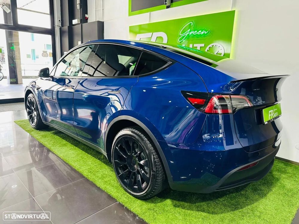 Tesla Model Y Long Range Dual Motor AWD - 15