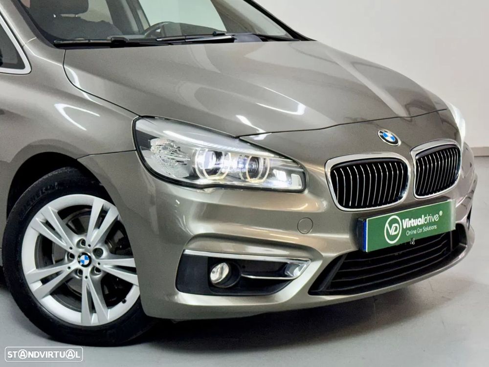 BMW 218 Active Tourer d Line Luxury - 4