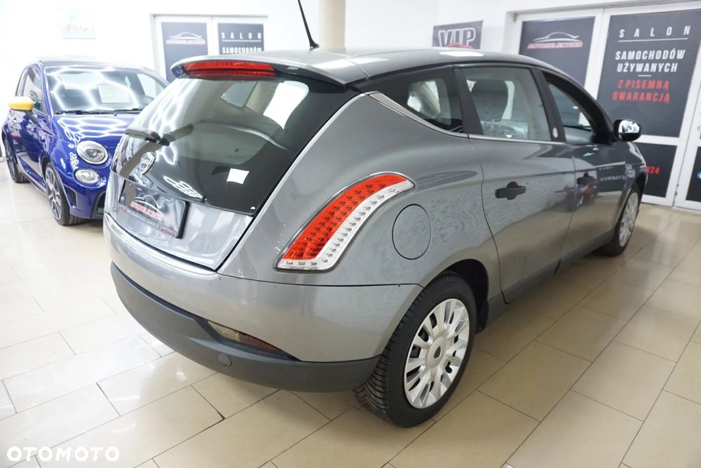 Lancia Delta 1.4 T-Jet Silver - 11