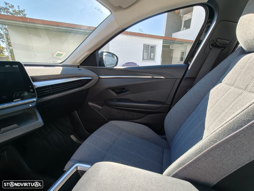 Renault Mégane E-Tech - 17