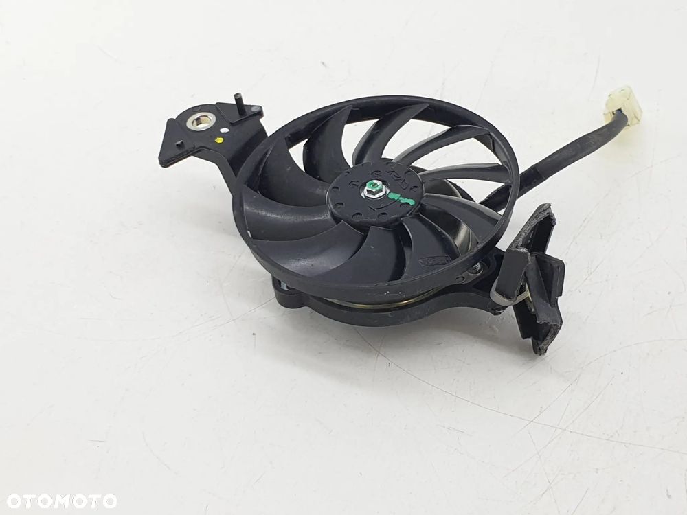 WENTYLATOR WIATRAK YAMAHA XSR 125 YZF MT - 4