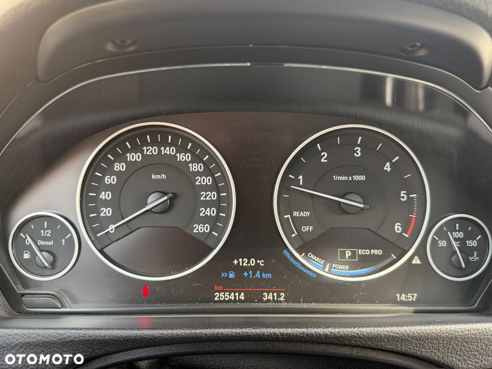 BMW Seria 3 320d Efficient Dynamics Edition Blue Perf Sport Line - 32
