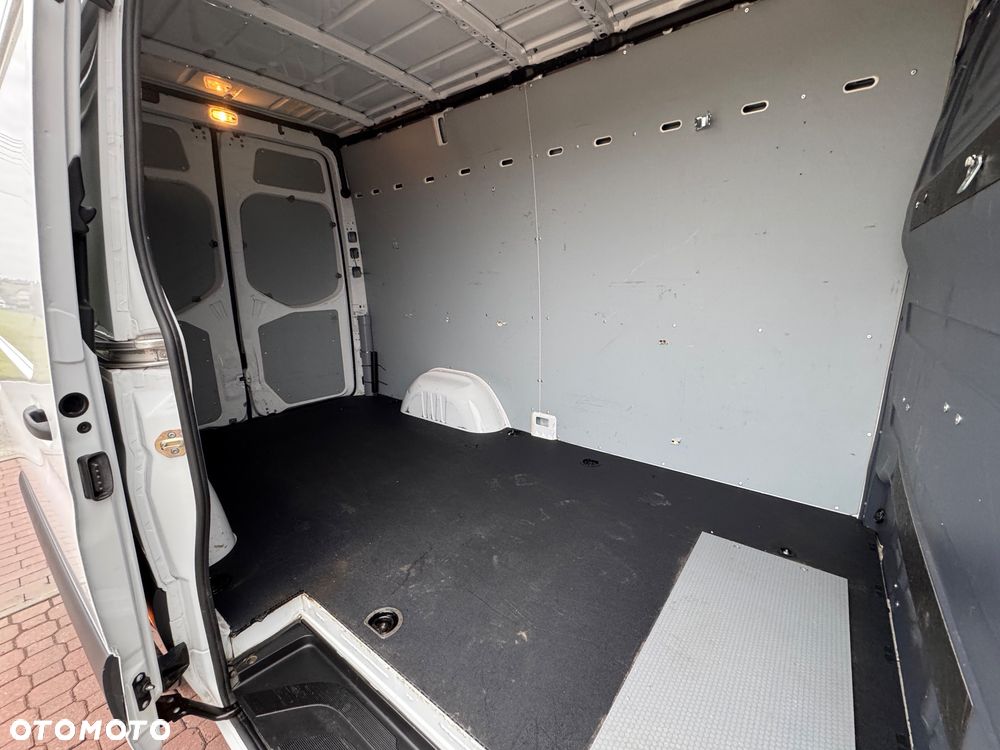 Mercedes-Benz Sprinter 315 CDI L2H2 - 12