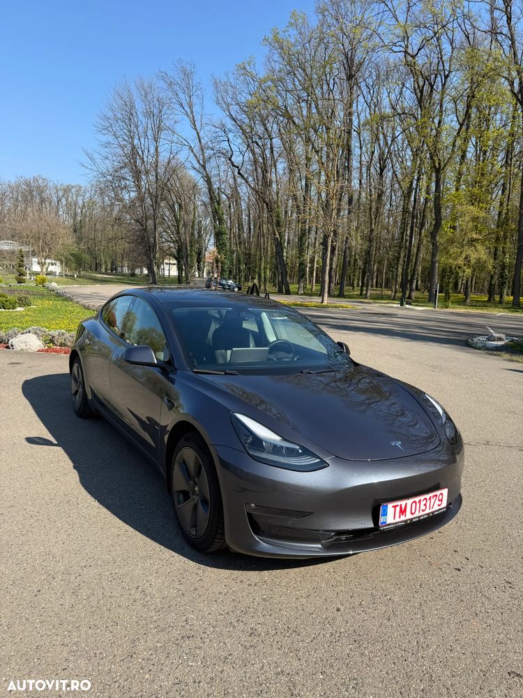 Tesla Model 3 Langstreckenbatterie Allradantrieb Dual Motor - 9