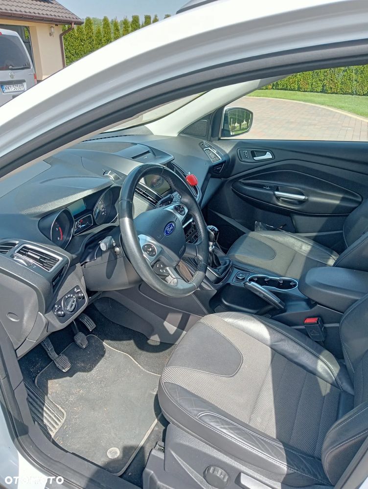 Ford Kuga 2.0 TDCi 2x4 Trend - 6