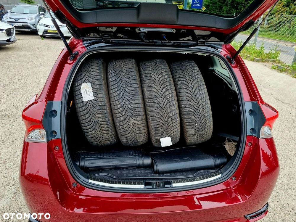 Toyota Auris Hybrid 135 Prestige - 13