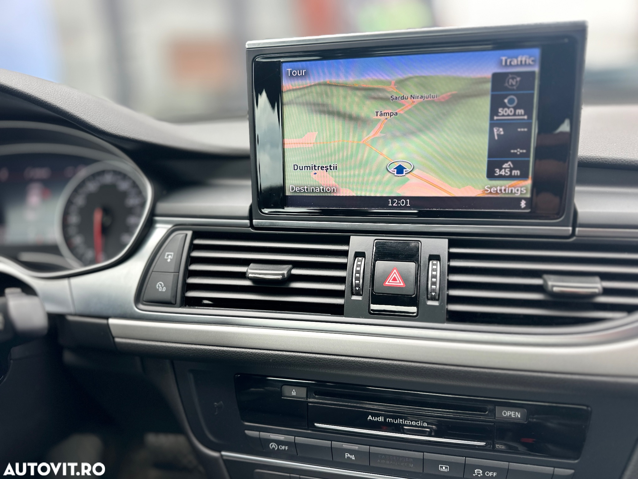 Audi A6 Avant 2.0 TDI Ultra DPF S tronic - 8