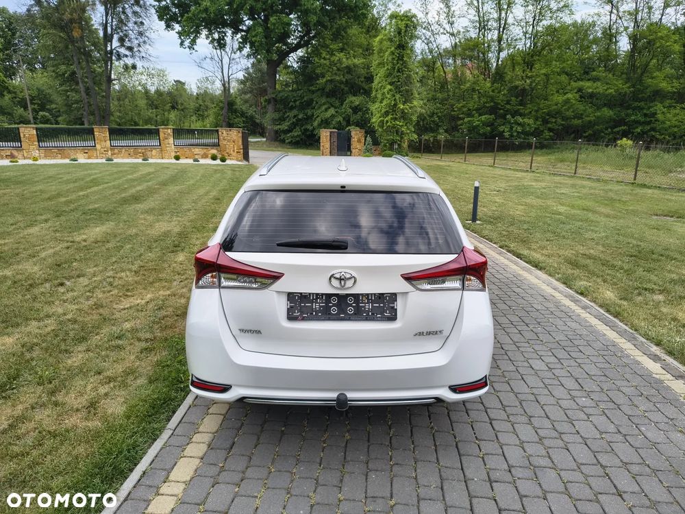 Toyota Auris 1.6 D-4D Dynamic - 30