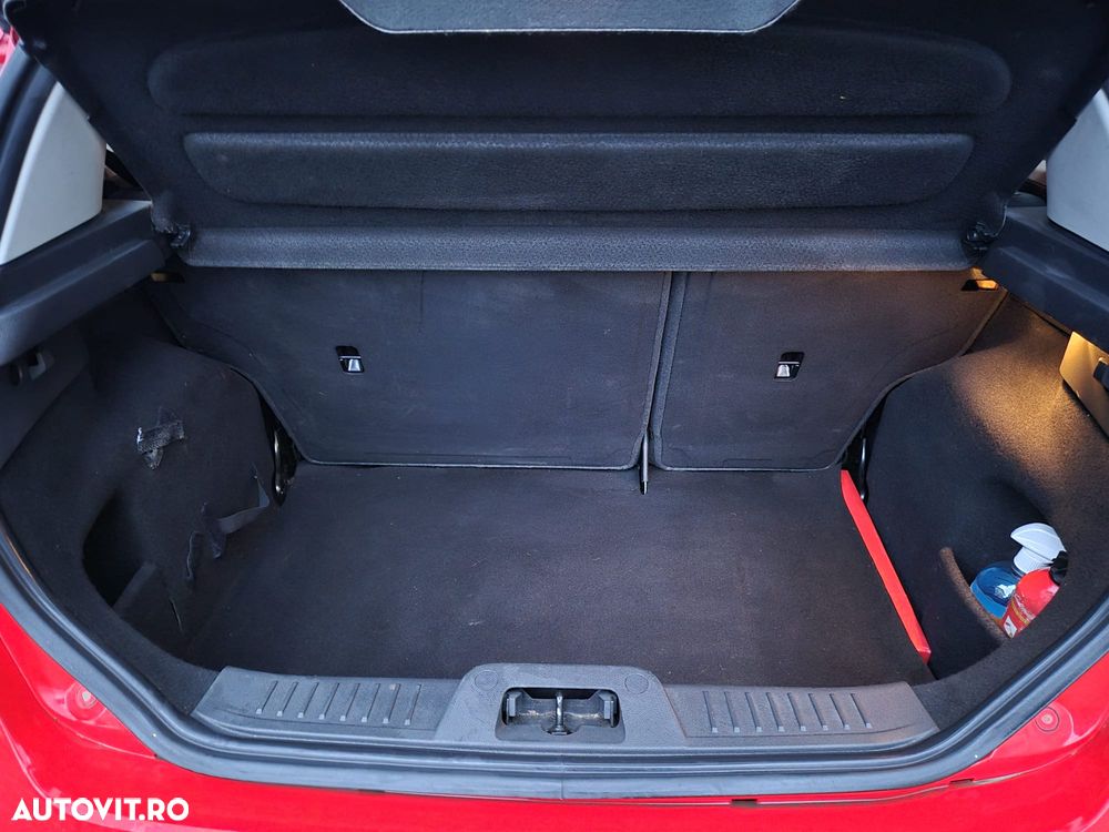 Ford Fiesta 1.5 TDCi SYNC Edition - 8