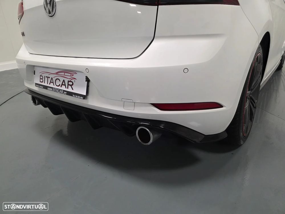 VW Golf 2.0 TSI GTI DSG Performance - 24
