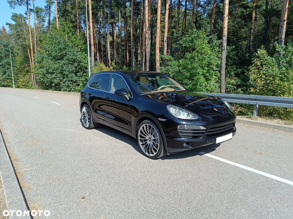 Porsche Cayenne - 4