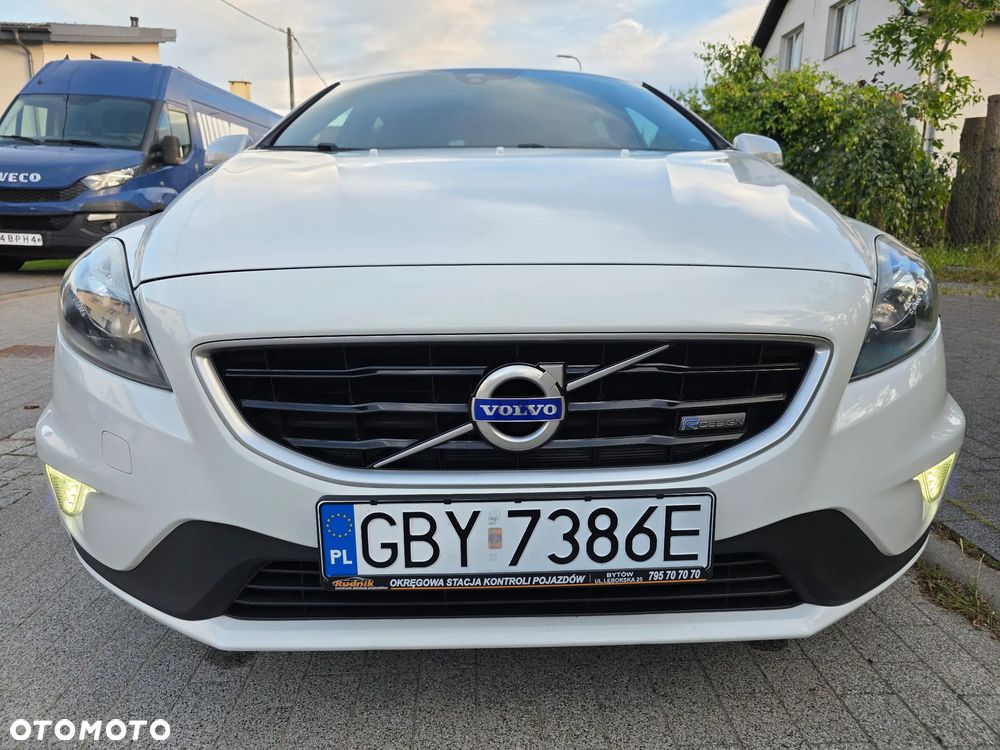 Volvo V40 D4 Drive-E R-Design Momentum - 19