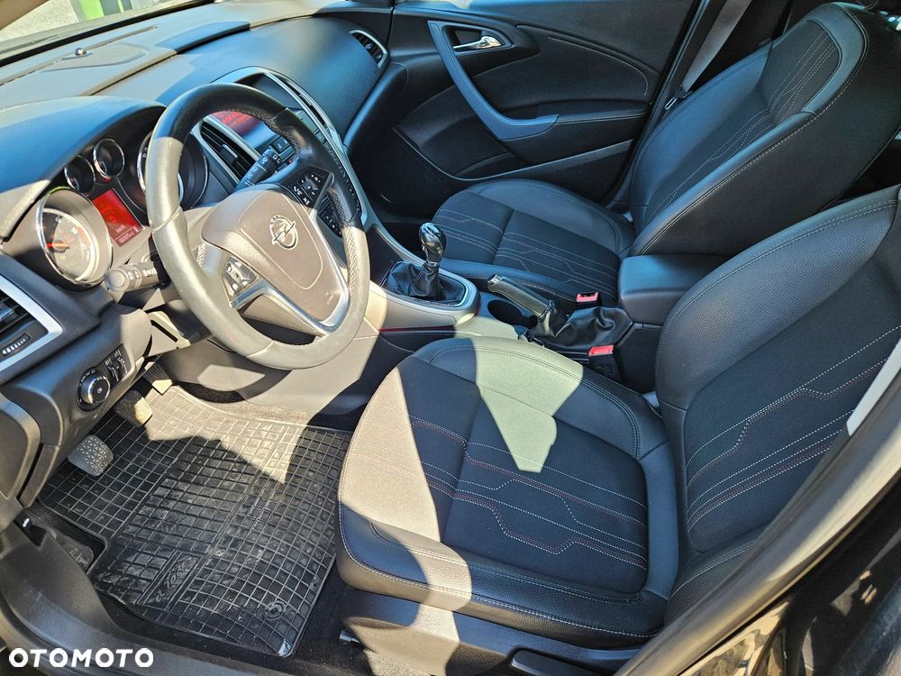 Opel Astra 1.7 CDTI DPF 150 Jahre - 7